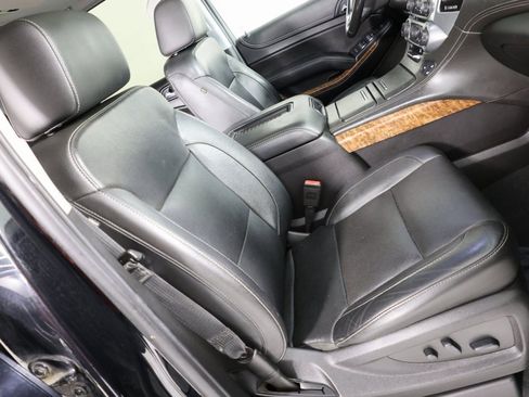 Used 2019 Chevrolet Suburban Premier image 42
