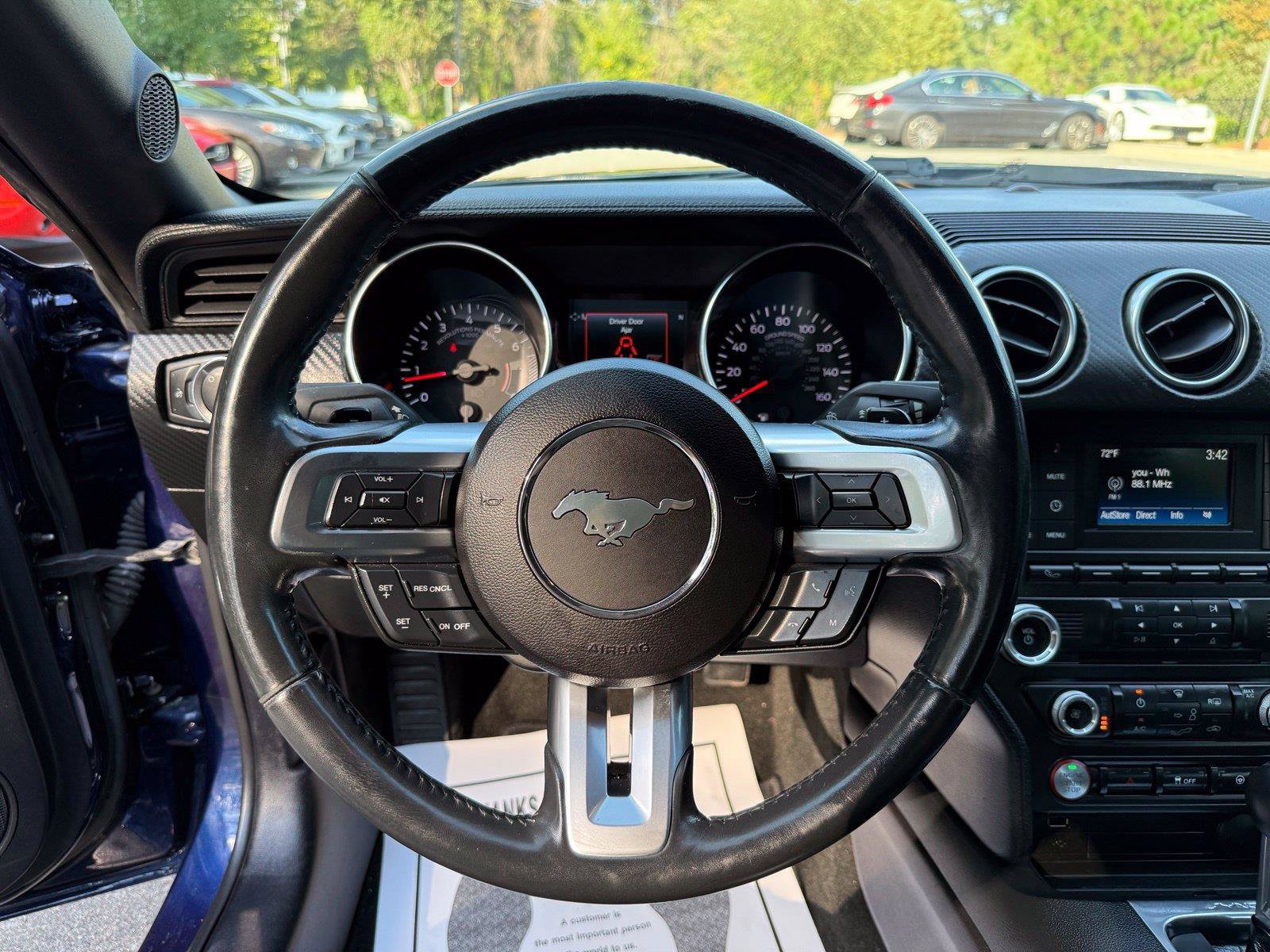 Used 2018 Ford Mustang Coupe RWD image 23