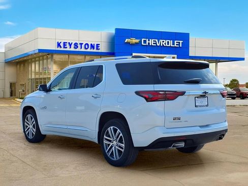 Used 2023 Chevrolet Traverse High Country w/ LPO, Floor Liner Package AWD/4WD image 5