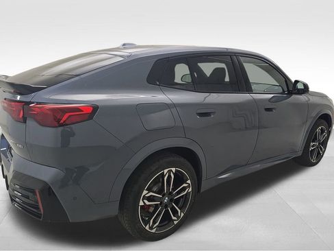 New 2026 BMW X2 xDrive28i w/ Technology Package image 9