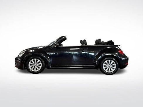 Used 2018 Volkswagen Beetle 2.0T S FWD image 8