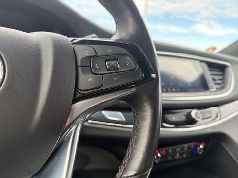 Used 2023 Buick Enclave Essence image 43