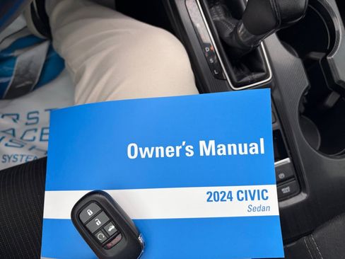 Used 2024 Honda Civic EX image 33