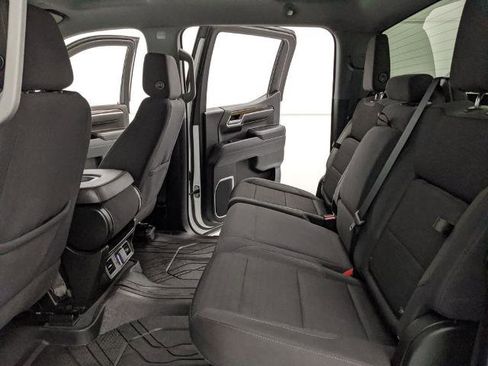 Used 2023 Chevrolet Silverado 1500 LT AWD/4WD image 17