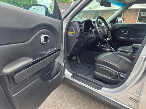 Used 2018 Kia Soul ! w/ Tech Package image 13