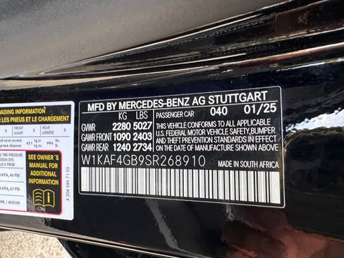 Used 2025 Mercedes-Benz C 300 Sedan image 16