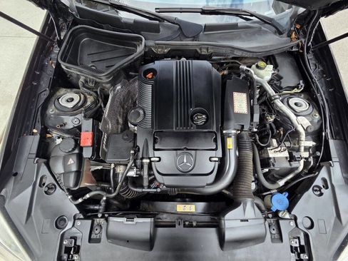 Used 2015 Mercedes-Benz SLK 250 image 20