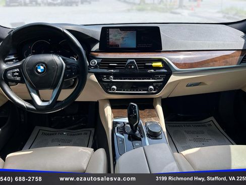 Used 2019 BMW 530i w/ Premium Package RWD image 15