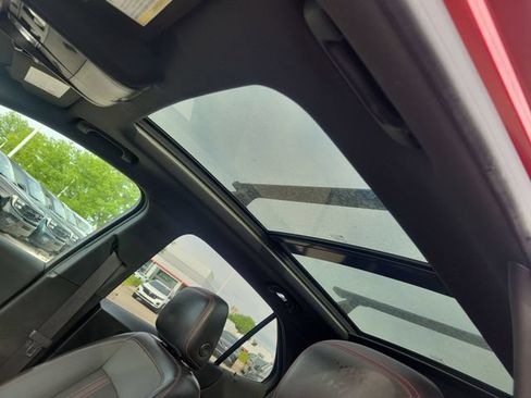 Used 2022 Chevrolet Equinox RS w/ LPO, Floor Liner Package FWD image 23