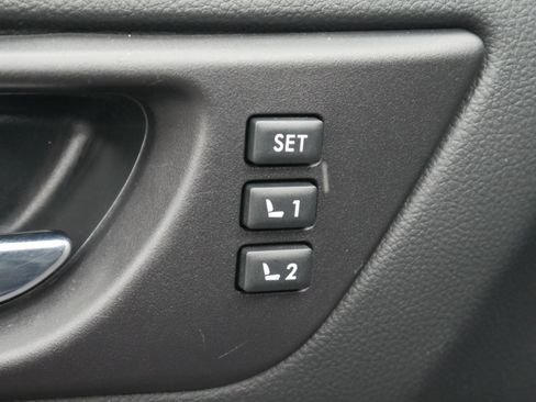 Used 2017 Subaru Outback 3.6R Limited image 36