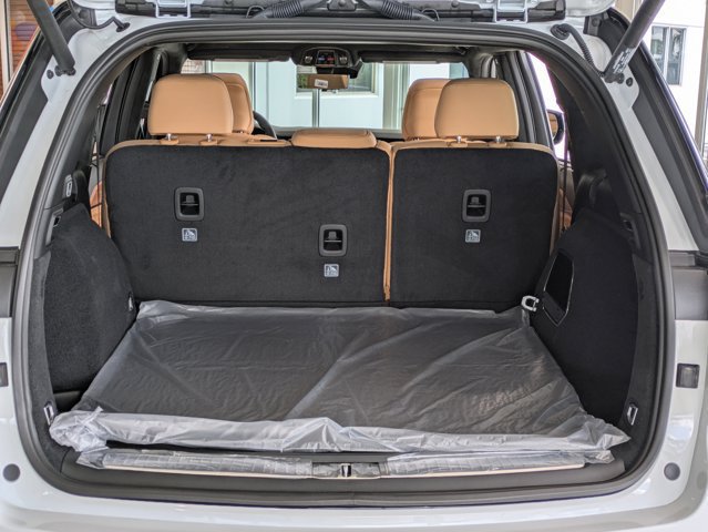 New 2025 Jeep Grand Cherokee Summit AWD/4WD image 12