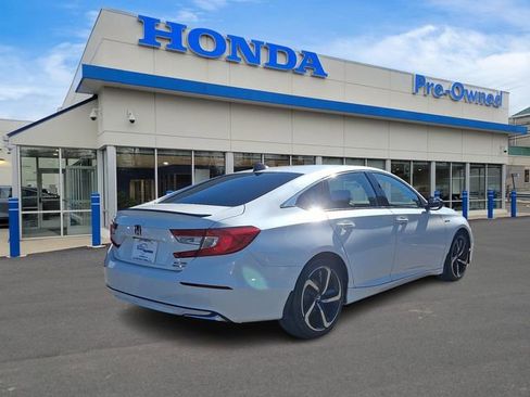 Used 2022 Honda Accord Sport image 4