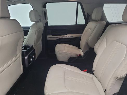 Used 2019 Ford Expedition Platinum AWD/4WD image 18