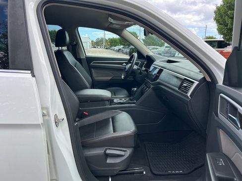 Used 2022 Volkswagen Atlas SE w/ Black Wheel Package image 34