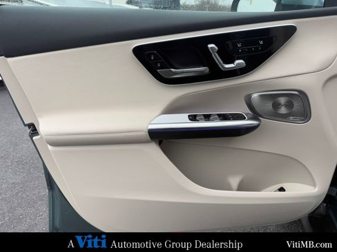 New 2026 Mercedes-Benz GLC 300 4MATIC image 11