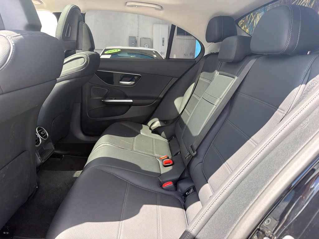 Used 2026 Mercedes-Benz C 300 Sedan image 9