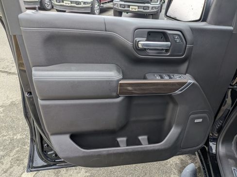 Used 2021 Chevrolet Silverado 1500 LT Trail Boss w/ Convenience Package II AWD/4WD image 15