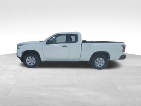 Used 2023 Nissan Frontier S w/ Technology Package AWD/4WD image 3