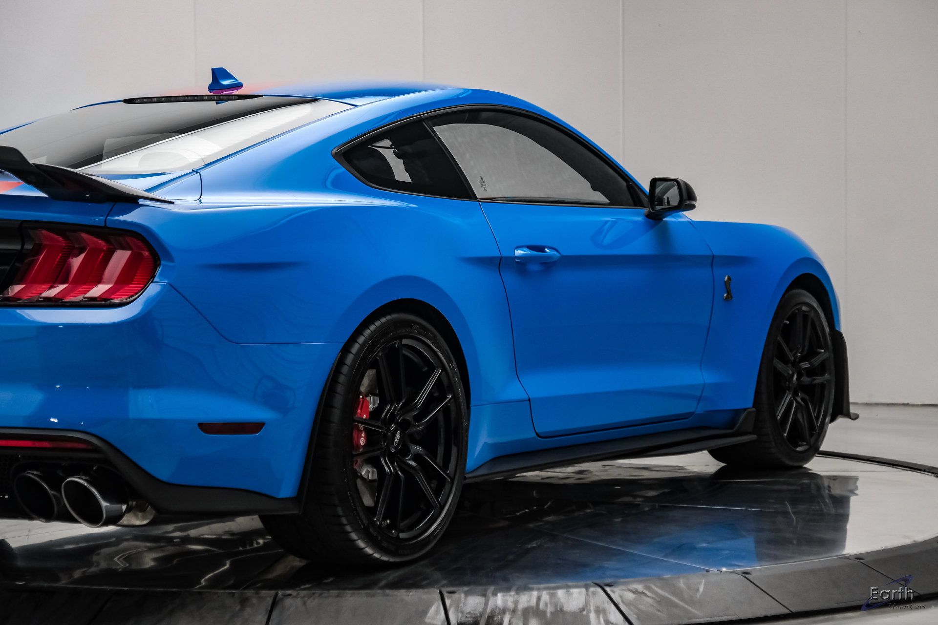 Used 2022 Ford Mustang Shelby GT500 w/ Technology Package RWD image 18