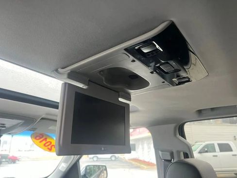 Used 2016 Chevrolet Suburban LTZ AWD/4WD image 25