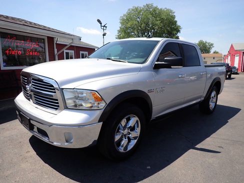 Used 2015 RAM 1500 Big Horn AWD/4WD image 3