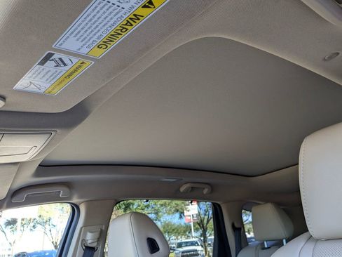 Used 2023 Acura MDX FWD w/ Technology Package image 16