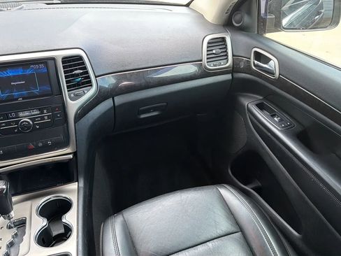 Used 2011 Jeep Grand Cherokee Laredo AWD/4WD image 66