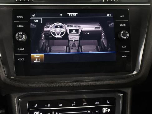 Used 2023 Volkswagen Tiguan SE FWD image 45