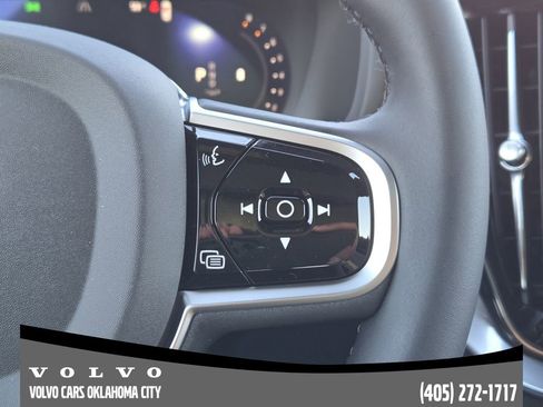 New 2026 Volvo XC90 B6 Plus w/ Protection Package Premier image 28