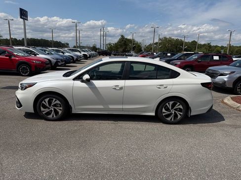 Used 2025 Subaru Legacy Premium AWD/4WD image 10