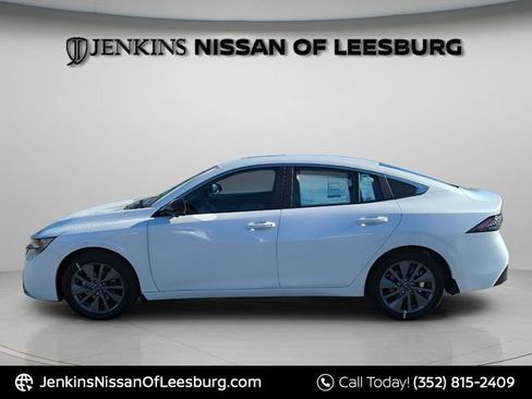 New 2026 Nissan Sentra SL w/ Floor Mat Package FWD image 7