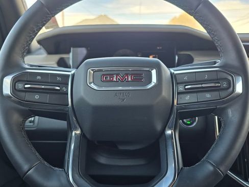 Used 2026 GMC Acadia Elevation AWD/4WD image 24