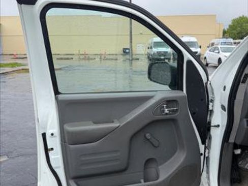 Used 2018 Nissan Frontier S RWD image 22