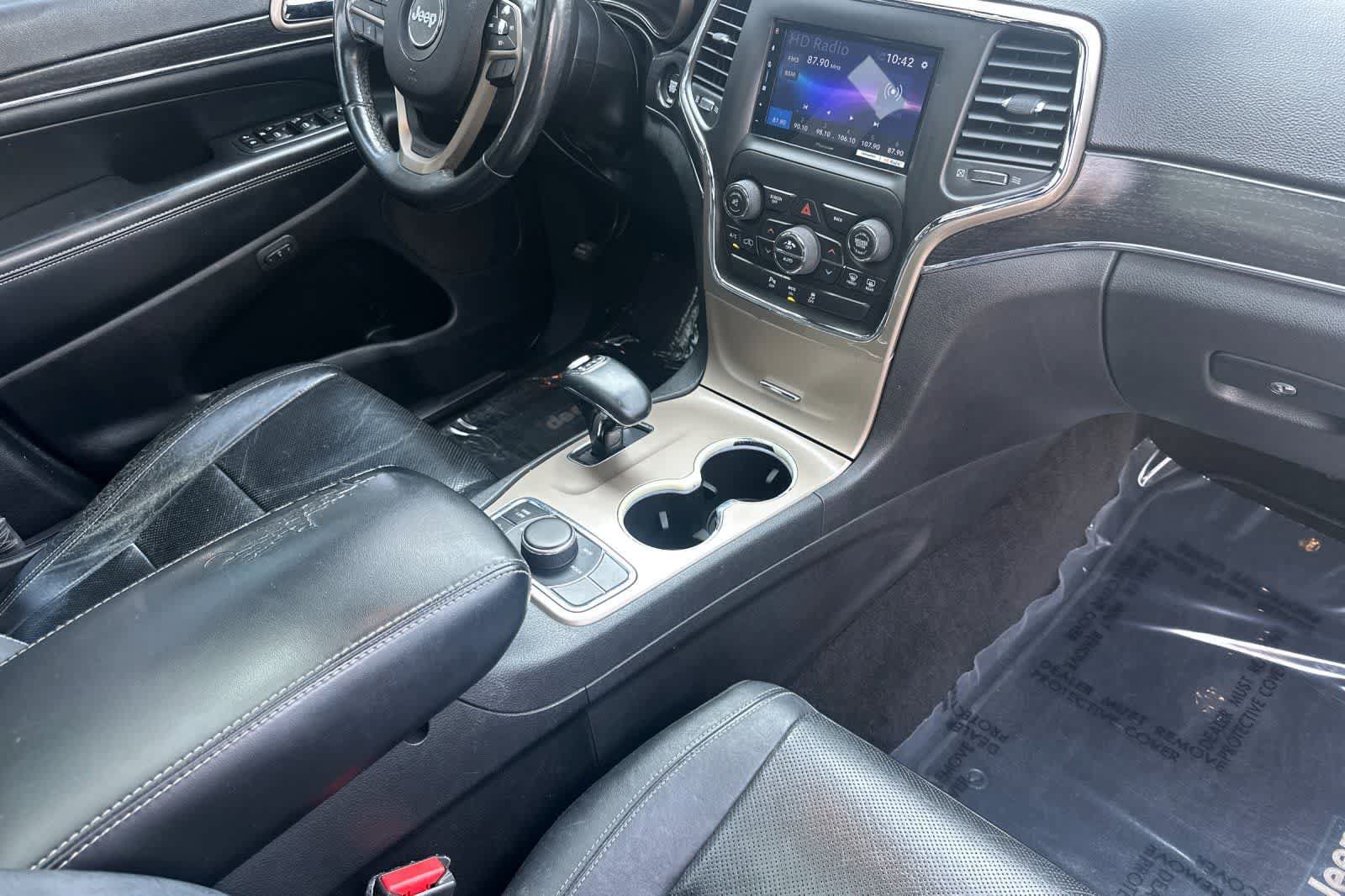 Used 2014 Jeep Grand Cherokee Limited w/ Luxury Group II AWD/4WD image 17