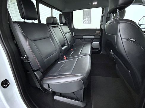 Used 2023 Ford F350 Lariat w/ Lariat Ultimate Package AWD/4WD image 19