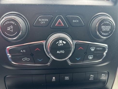 Used 2019 RAM 1500 Big Horn image 15