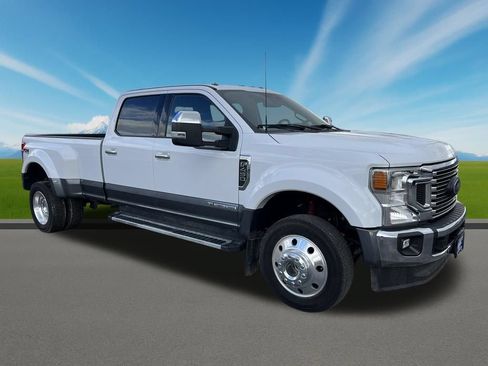 Used 2022 Ford F450 Lariat w/ Chrome Package AWD/4WD image 3