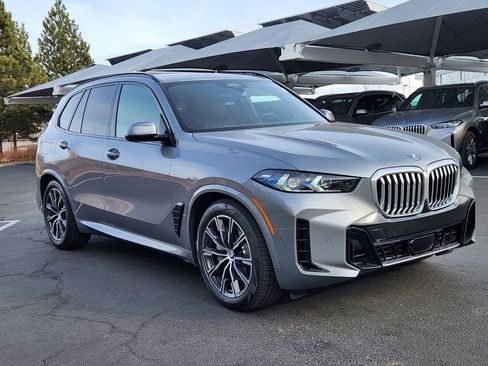 Used 2026 BMW X5 xDrive50e AWD/4WD image 5