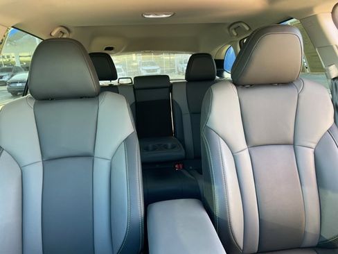 Used 2023 Subaru Outback Onyx Edition XT w/ Popular Package #2 image 19