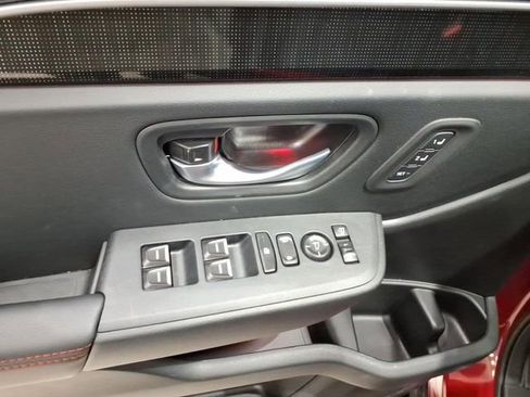 Certified 2025 Honda Pilot Black Edition image 14