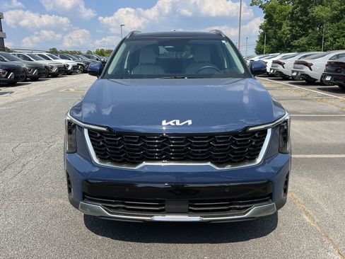 Used 2025 Kia Sorento EX w/ Panoramic Sunroof Package AWD/4WD image 2