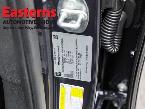 Used 2023 Chevrolet Suburban Premier image 34