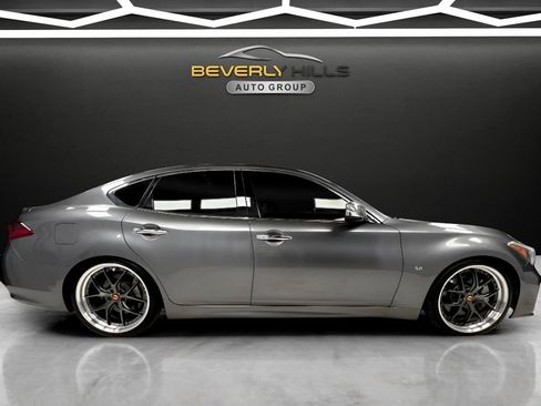 Used 2015 INFINITI Q70 5.6 w/ Sport Package AWD/4WD image 6