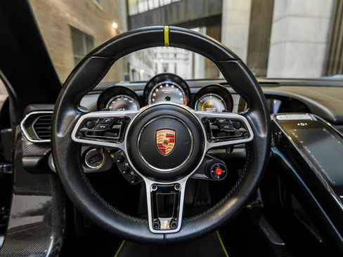 Used 2015 Porsche 918 Spyder AWD/4WD image 17