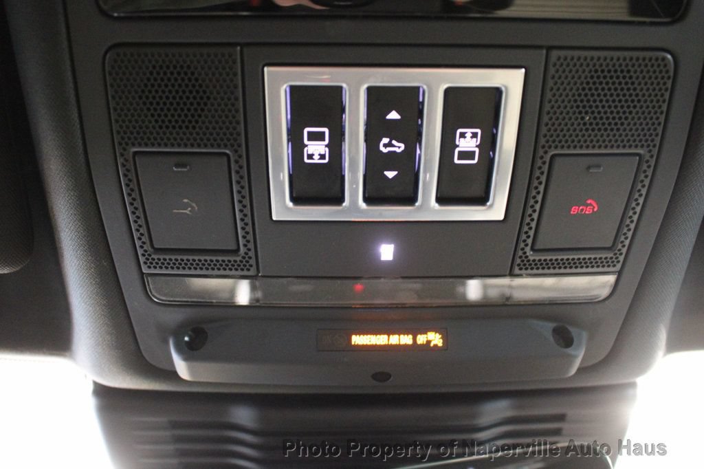 Used 2022 Land Rover Discovery HSE R-Dynamic AWD/4WD image 29
