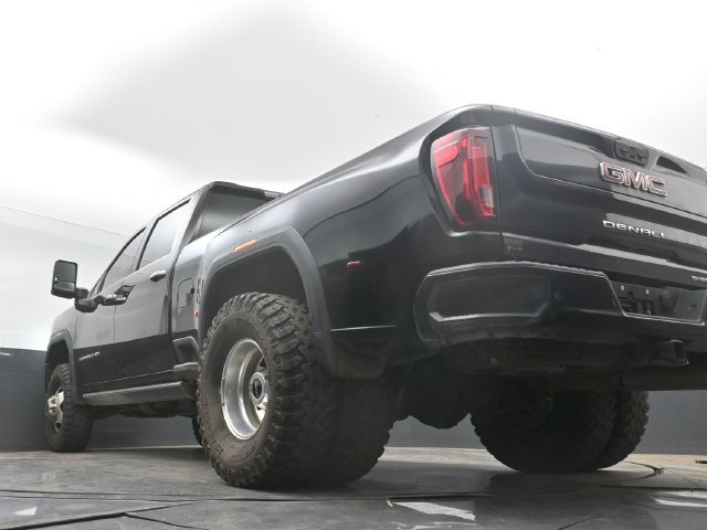 Used 2023 GMC Sierra 3500 Denali w/ Denali Ultimate Package AWD/4WD image 37