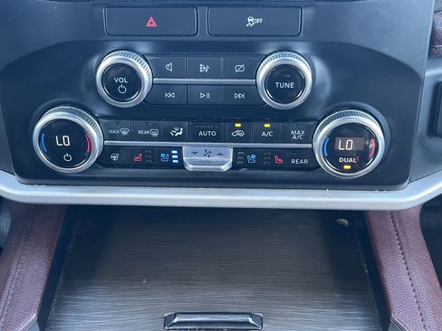 Used 2023 Ford Expedition Max Limited image 8