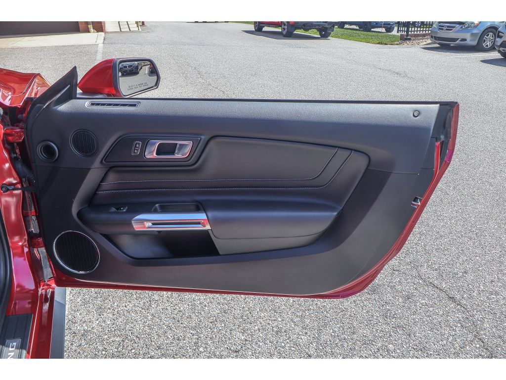 Used 2022 Ford Mustang GT Premium w/ Equipment Group 401A RWD image 19