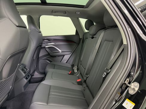 New 2025 Audi Q5 Premium Plus image 15