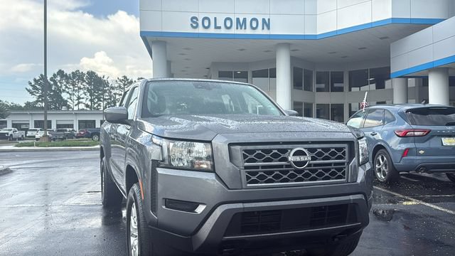 Used 2023 Nissan Frontier SV w/ Tow Package AWD/4WD image 1